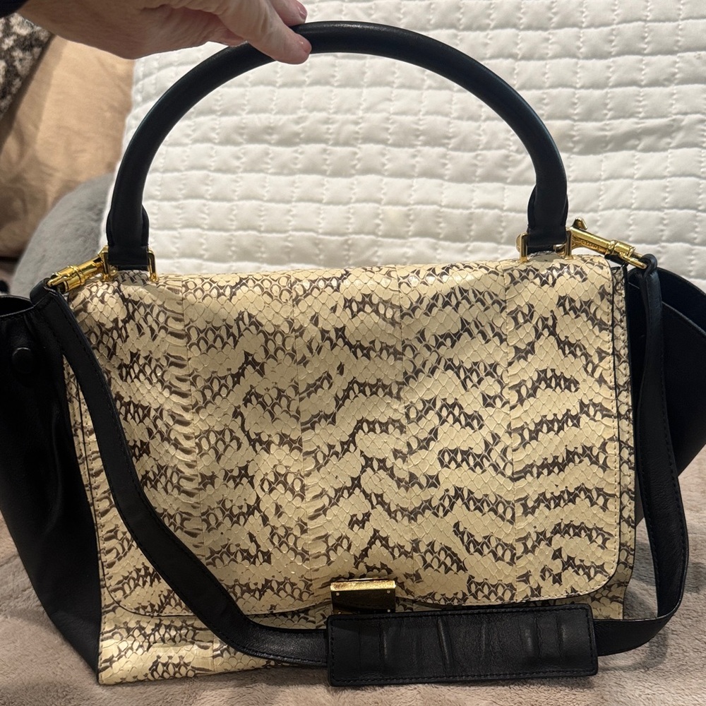 Classic Celine trapeze bag . 100% authentic. Leather /snakeskin print